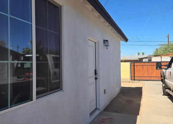 Casita In Back House Not A Shared Living Glendale
